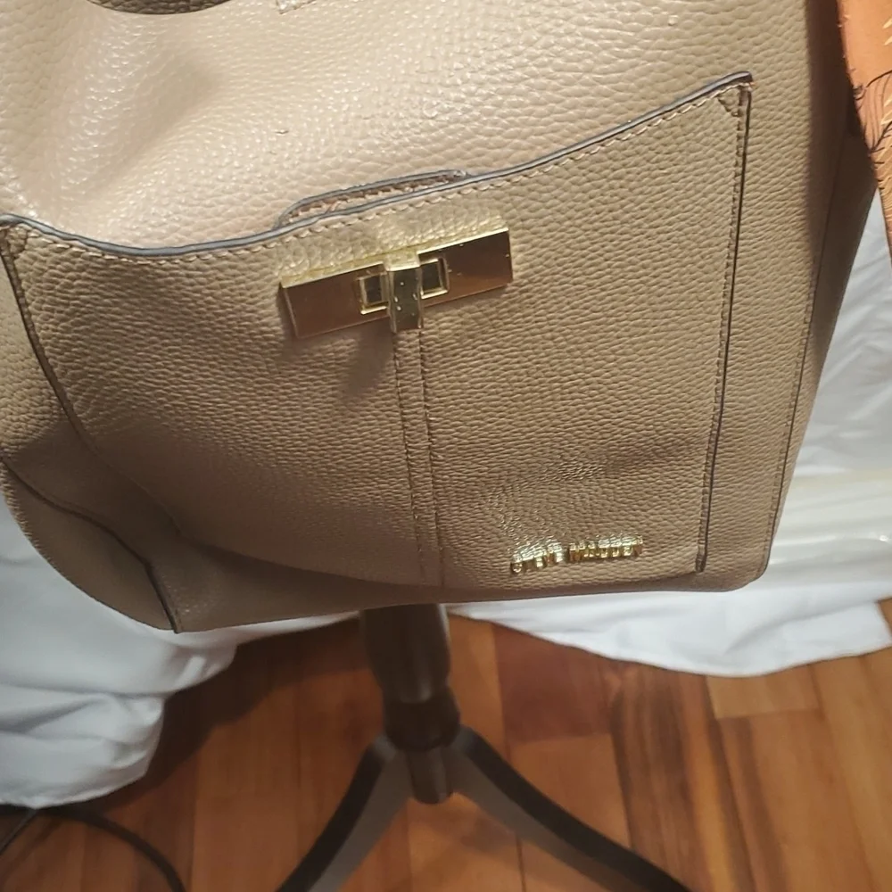Steve Madden Taube color shoulder bag with a scarf Size Medium - Picture 10 of 13